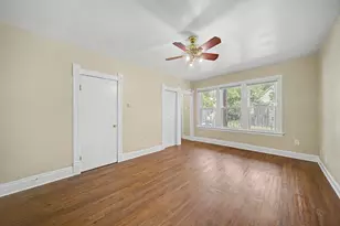 8220 S Houston Ave, Chicago, IL 60617 - Photo 2