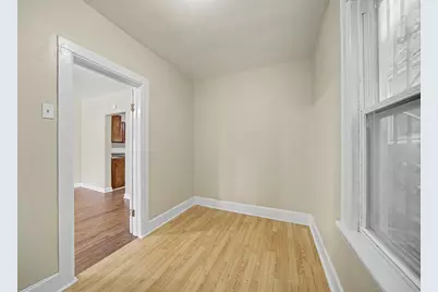 8220 S Houston Avenue, Chicago, IL 60617 - Photo 8