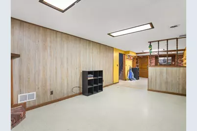[Address not provided], Rockford, IL 61103 - Photo 10