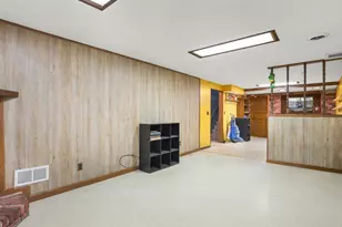 [Address not provided], Rockford, IL 61103 - Photo 10