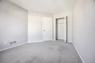 2558 Hatfield Ct, Elgin, IL 60123 - Photo 18