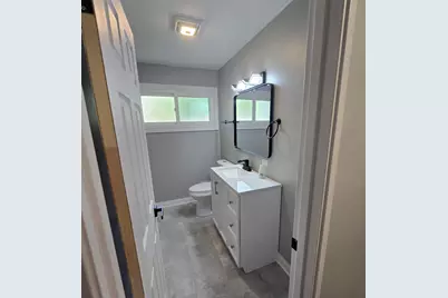 [Address not provided], Markham, IL 60428 - Photo 8