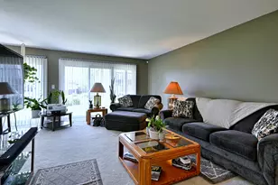 5830 Fresno Ct, Hanover Park, IL 60133 - Photo 4