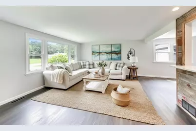 39104 N Balboa Drive, Lake Villa, IL 60046 - Photo 2