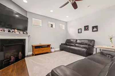 4508 Drendel Road, Downers Grove, IL 60515 - Photo 6