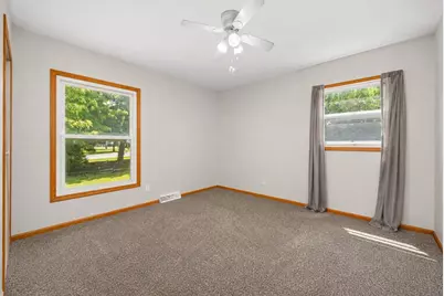 15 N Prairie Street, Cortland, IL 60112 - Photo 10
