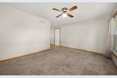 15 N Prairie Street, Cortland, IL 60112 - Photo 4