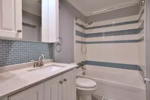 230 N Walnut St, Bensenville, IL 60106 - Photo 18