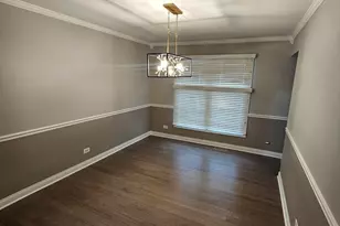 4 N Staffire Dr, Schaumburg, IL 60194 - Photo 8