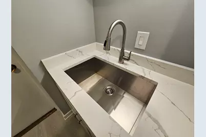 5906 N Sheridan Road #1GB, Chicago, IL 60660 - Photo 10