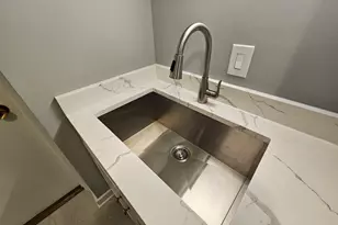 5906 N Sheridan Rd, Chicago, IL 60660 - Photo 10