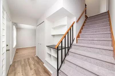 7346 Country Creek Way #8, Downers Grove, IL 60516 - Photo 2