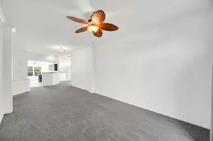 2290 Scott Ln, Aurora, IL 60502 - Photo 6