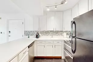5880 Forest View Rd, Lisle, IL 60532 - Photo 12