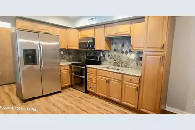 1100 N Farnsworth Avenue #2F, Aurora, IL 60505 - Photo 10