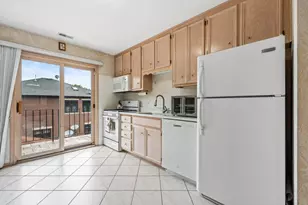5729 N Cicero Ave, Chicago, IL 60646 - Photo 8