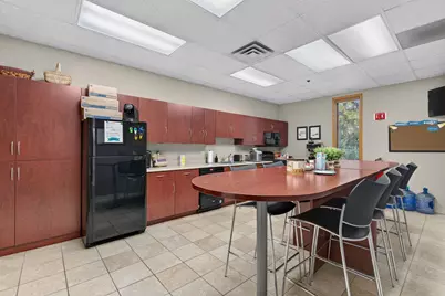 852 W Bartlett Road, Bartlett, IL 60103 - Photo 8