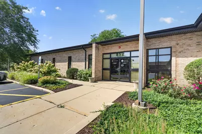 852 W Bartlett Road, Bartlett, IL 60103 - Photo 2