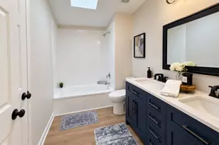 7826 W 98th Pl, Hickory Hills, IL 60457 - Photo 14