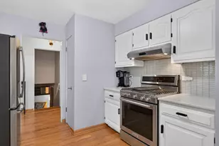 220 E Hillside Rd, Naperville, IL 60540 - Photo 14