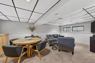 220 E Hillside Rd, Naperville, IL 60540 - Photo 30