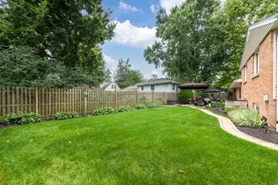 220 E Hillside Road, Naperville, IL 60540 - Photo 46