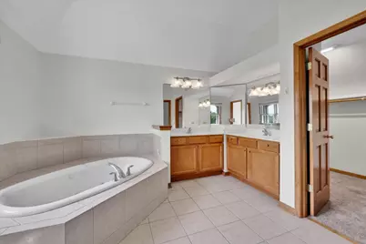 24963 Heritage Oaks Drive, Plainfield, IL 60585 - Photo 18