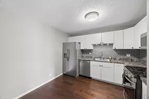 5340 Crescent Ln, Oak Forest, IL 60452 - Photo 10