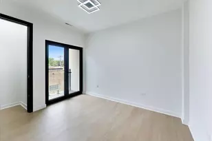 6344 Hennings Ct, Morton Grove, IL 60053 - Photo 12