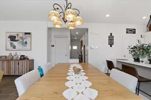 2018 Winterberry Trl, Wonder Lake, IL 60097 - Photo 4