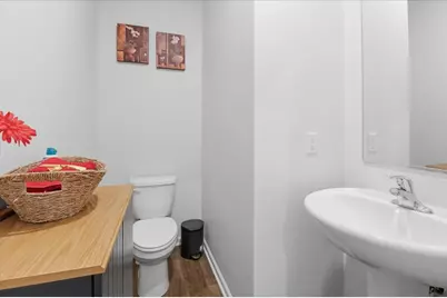 2018 Winterberry Trail, Wonder Lake, IL 60097 - Photo 10