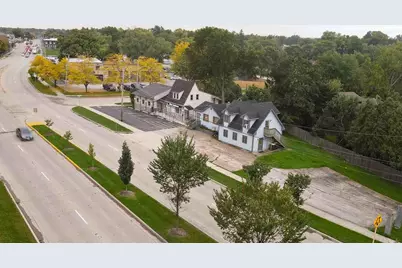914 & 918 N Lake Street, Mundelein, IL 60060 - Photo 2