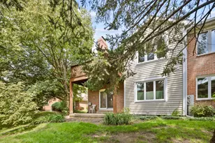 1153 S Linneman Rd, Mount Prospect, IL 60056 - Photo 22