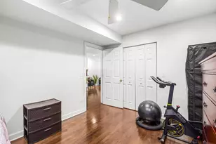 3335 W Byron St, Chicago, IL 60618 - Photo 14