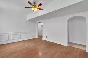 7025 5 N Sheridan Rd, Chicago, IL 60626 - Photo 12