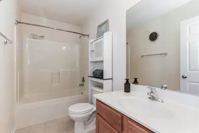 160 Neutrenton Avenue, Elgin, IL 60120 - Photo 26