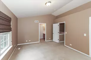 160 Neutrenton Ave, Elgin, IL 60120 - Photo 22