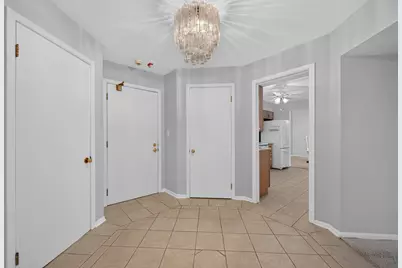 50 Lake Boulevard #635, Buffalo Grove, IL 60089 - Photo 2