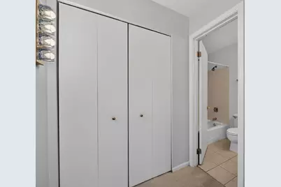 50 Lake Boulevard #635, Buffalo Grove, IL 60089 - Photo 12