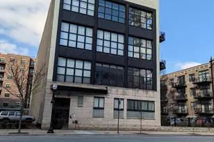 1918 S Michigan Ave, Chicago, IL 60616 - Photo 1