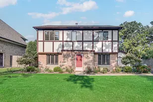23327 N Wildwood Ln, Deerfield, IL 60015 - Photo 1