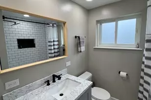 9834 S Kolmar Ave, Oak Lawn, IL 60453 - Photo 10