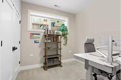 1635 N Central Park Avenue, Chicago, IL 60647 - Photo 26