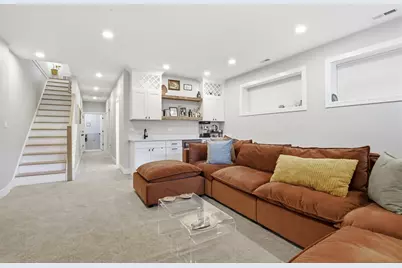 1635 N Central Park Avenue, Chicago, IL 60647 - Photo 24