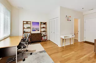 320 E 17th St, Chicago, IL 60616 - Photo 6