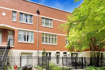 320 E 17th Street, Chicago, IL 60616 - Photo 1