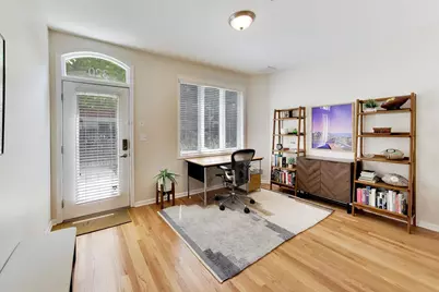 320 E 17th Street, Chicago, IL 60616 - Photo 4
