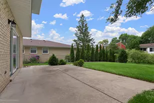 2003 E Lillian Ln, Arlington Heights, IL 60004 - Photo 26