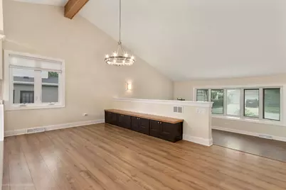 2003 E Lillian Lane, Arlington Heights, IL 60004 - Photo 8