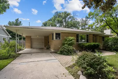 662 Garfield Avenue, Lake Bluff, IL 60044 - Photo 1